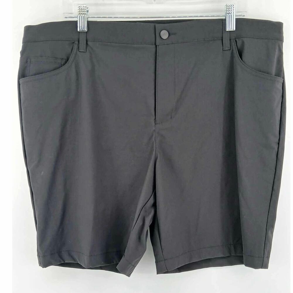 Adidas black golf shorts (38)